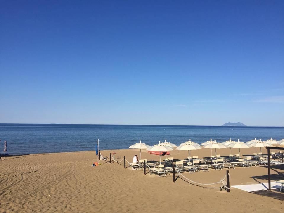 Ganimede Hotel Sperlonga Exteriör bild
