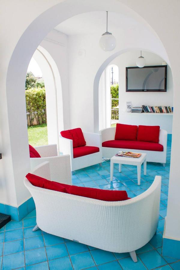 Ganimede Hotel Sperlonga Exteriör bild
