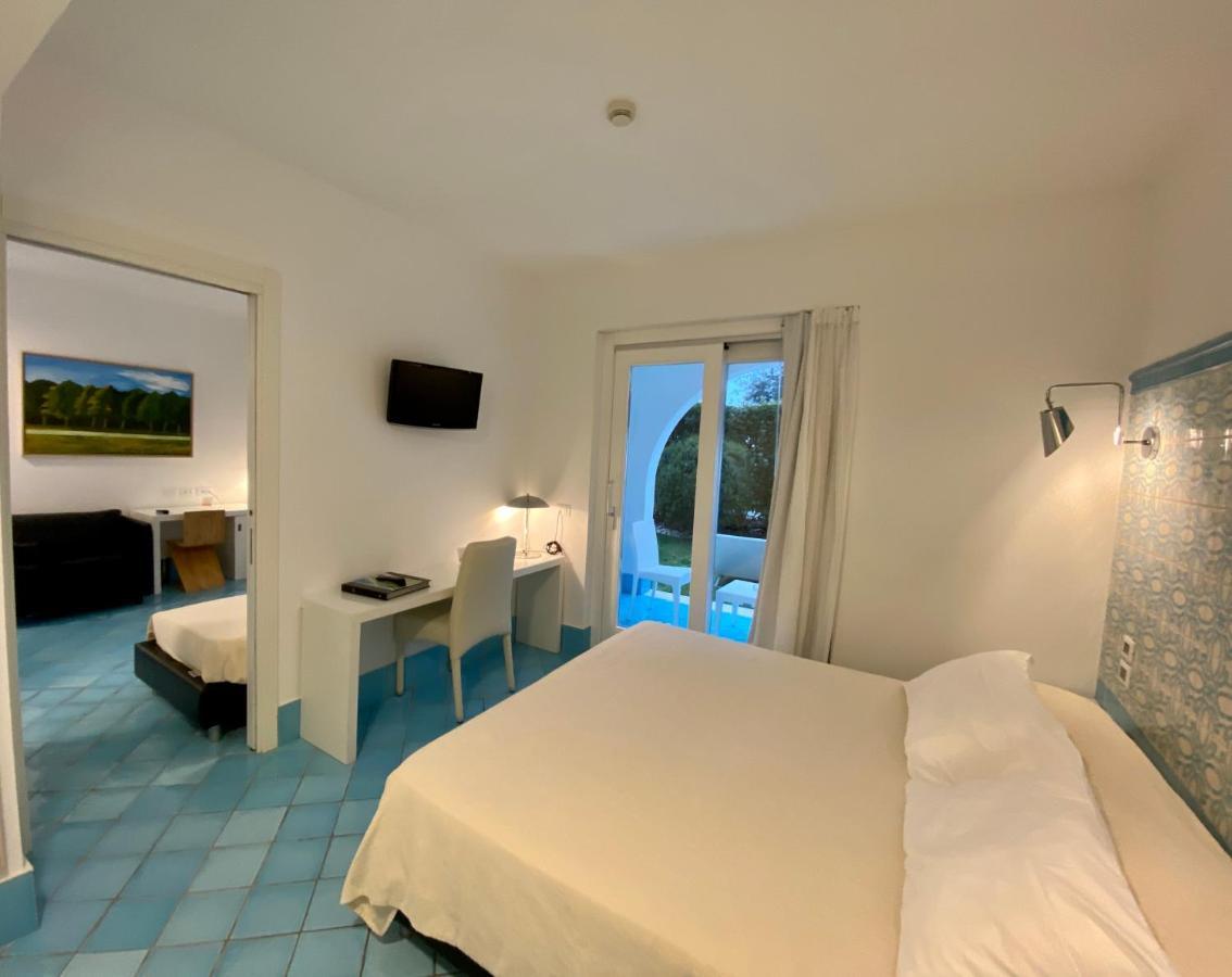 Ganimede Hotel Sperlonga Exteriör bild