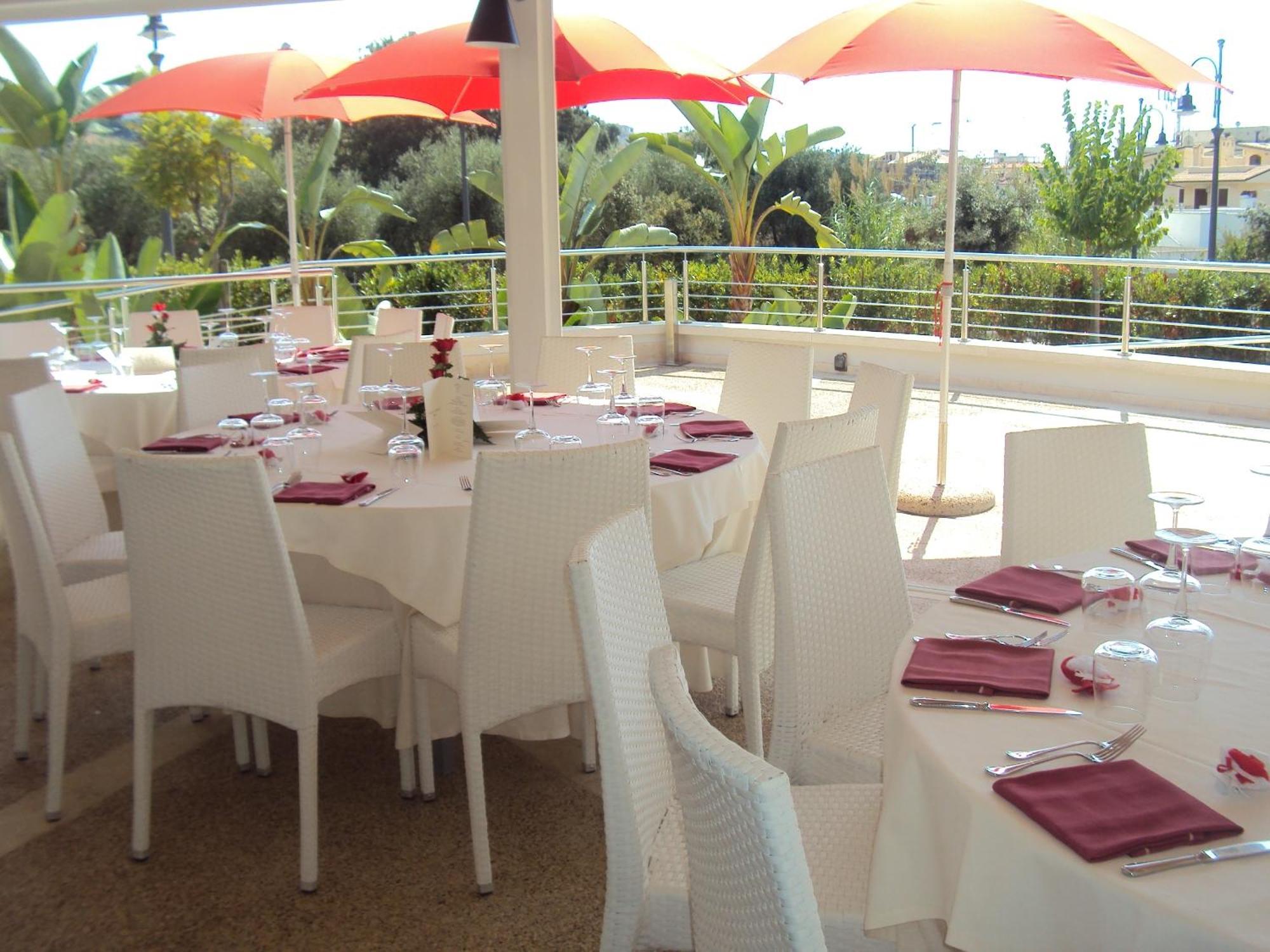 Ganimede Hotel Sperlonga Exteriör bild