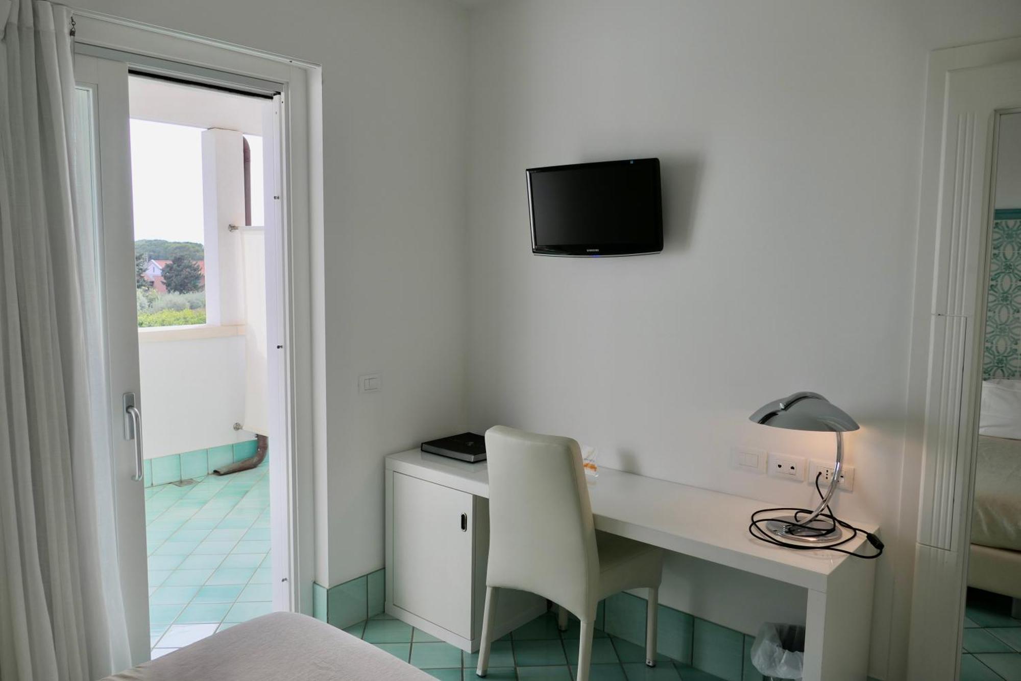 Ganimede Hotel Sperlonga Rum bild